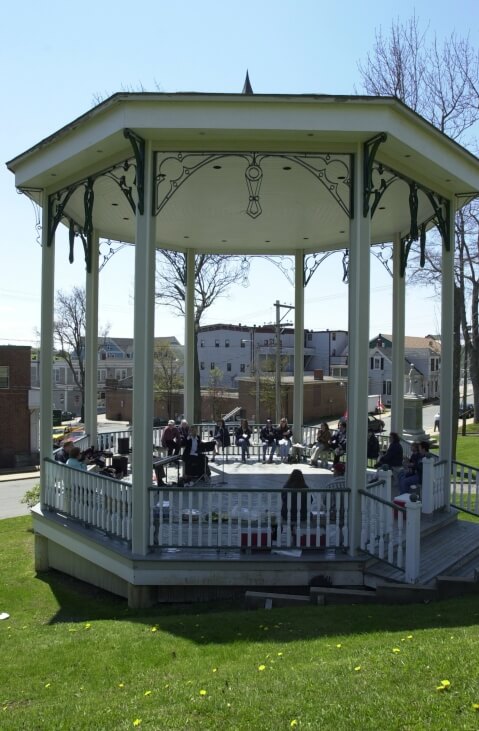 While this gazebo is a public structure, and isn't in a backyard, it is a great example of how large gazebos can be. This one is being used as a private concert venue. While this gazebo is a public structure, and isn't in a backyard, it is a great example of how large gazebos can be. This one is being used as a private concert venue.