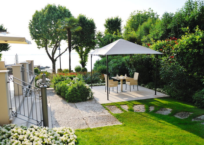 Even a simple canvas canopy is a great way to hide from the hot sun. You'll typically see canopies like this on portable models. Even a simple canvas canopy is a great way to hide from the hot sun. You'll typically see canopies like this on portable models.