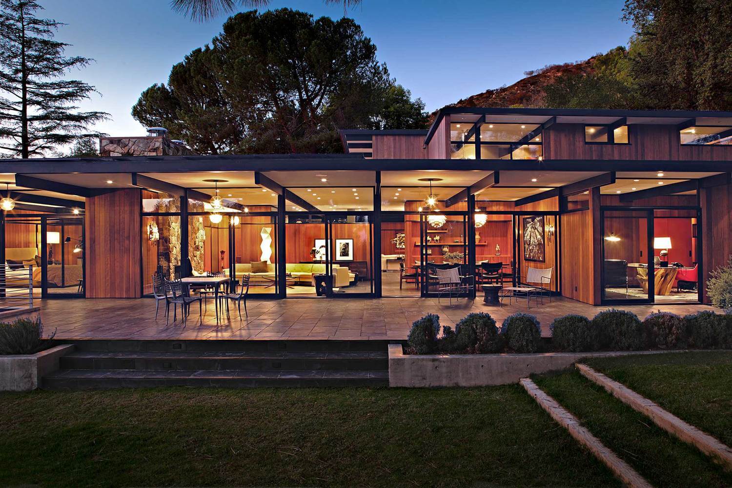 Contemporary La Canada MidCentury Project By Jamie Bush & Co.