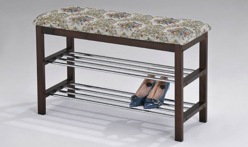 The two delicate chromed shelves are perfect for stacking your most-used shoes. Just be careful not to pack too much onto them, lest you venture into clutter territory! The two delicate chromed shelves are perfect for stacking your most-used shoes. Just be careful not to pack too much onto them, lest you venture into clutter territory!