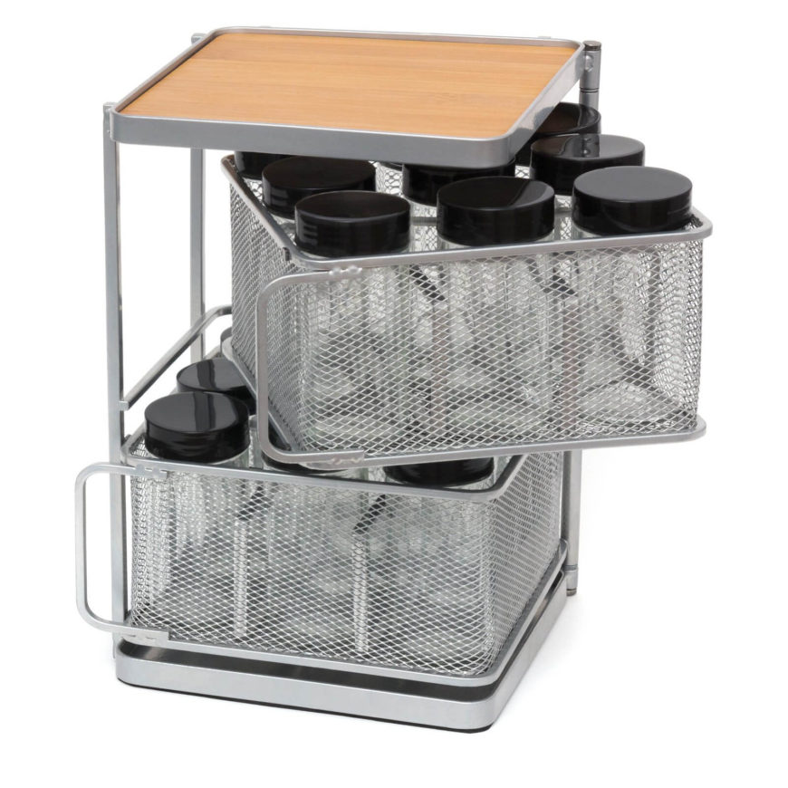 The baskets rotate so you can easily remove the spices when you need them. Otherwise, the rack stays compact. The baskets rotate so you can easily remove the spices when you need them. Otherwise, the rack stays compact.