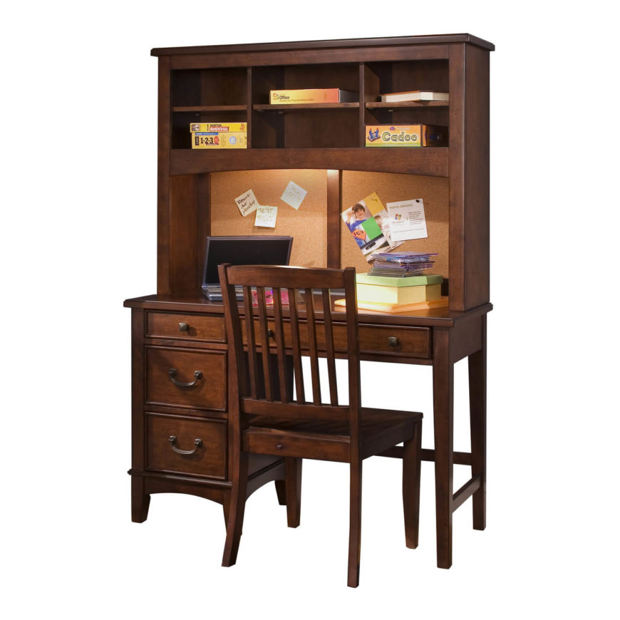 This sturdy wooden bookcase desk has plenty of drawers to store schoolwork and shelves above to store books. This sturdy wooden bookcase desk has plenty of drawers to store schoolwork and shelves above to store books.