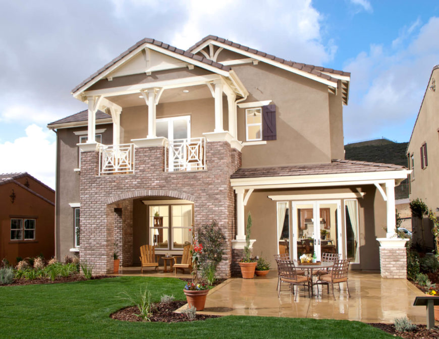 Stucco comes both natural and synthetic. The benefits of natural stucco is that it has the ability to "breathe" and allows air and moisture to pass through it. Synthetic stucco needs to have a vapor barrier behind it to keep moisture from building up in the walls. Stucco is versatile in the fact that it can be used with any other material and creates a blank canvas allowing the other material to stand out more. Stucco comes both natural and synthetic. The benefits of natural stucco is that it has the ability to "breathe" and allows air and moisture to pass through it. Synthetic stucco needs to have a vapor barrier behind it to keep moisture from building up in the walls. Stucco is versatile in the fact that it can be used with any other material and creates a blank canvas allowing the other material to stand out more.
