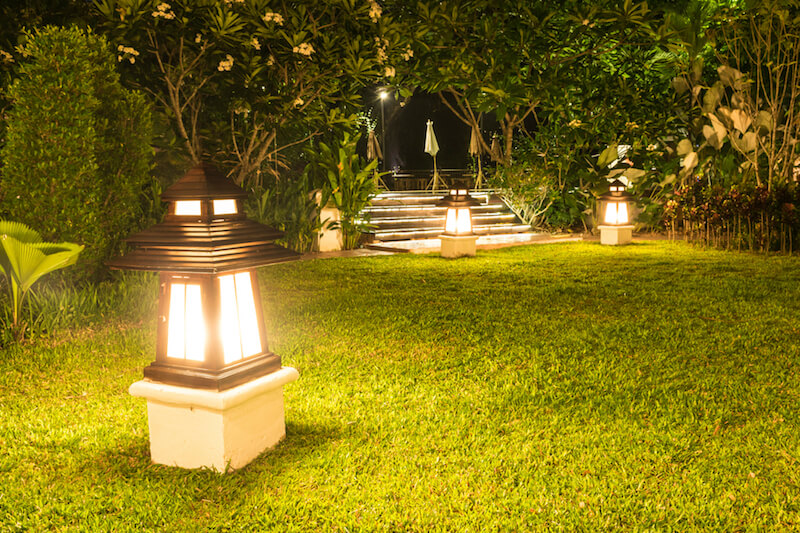 Or, opt for larger lanterns around the yard. These give off much more light than smaller varieties, but are more visible during the day. Or, opt for larger lanterns around the yard. These give off much more light than smaller varieties, but are more visible during the day.