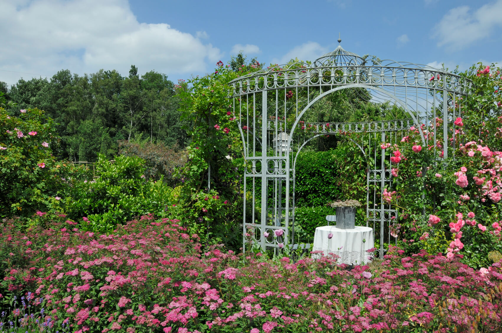 34 Metal Gazebo Ideas To Enhance Your Yard And Garden With Style