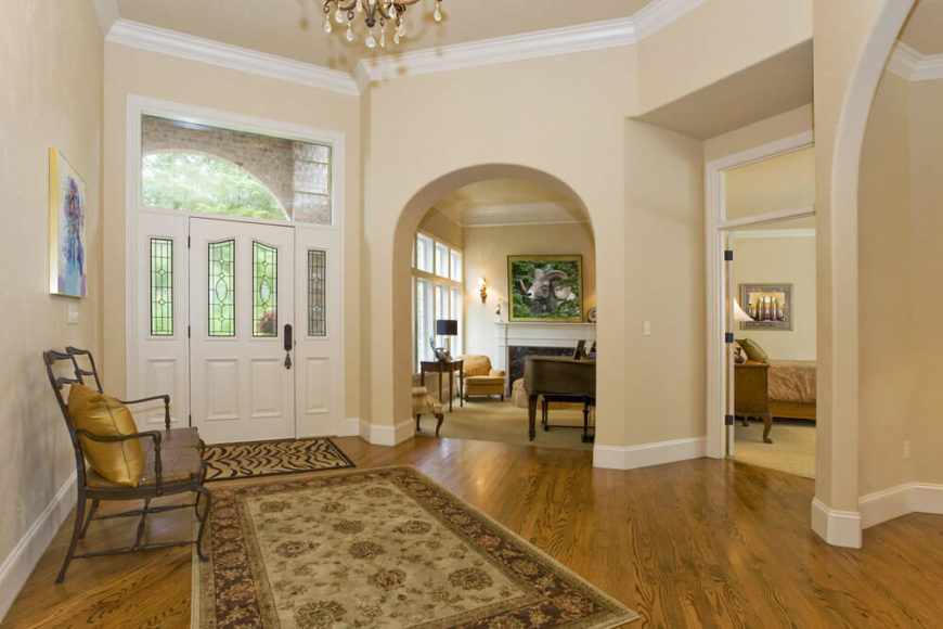Spacious foyer with multiple entry points to the home Spacious foyer with multiple entry points to the home