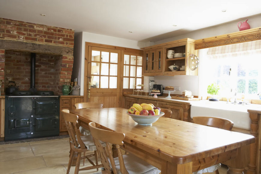 Vintage appliances and the light pinewood details of this kitchen make it somewhat less contemporary than other kitchens in this collection. This is a lovely kitchen, with plenty of windows to bring in light and fresh air. Vintage appliances and the light pinewood details of this kitchen make it somewhat less contemporary than other kitchens in this collection. This is a lovely kitchen, with plenty of windows to bring in light and fresh air.