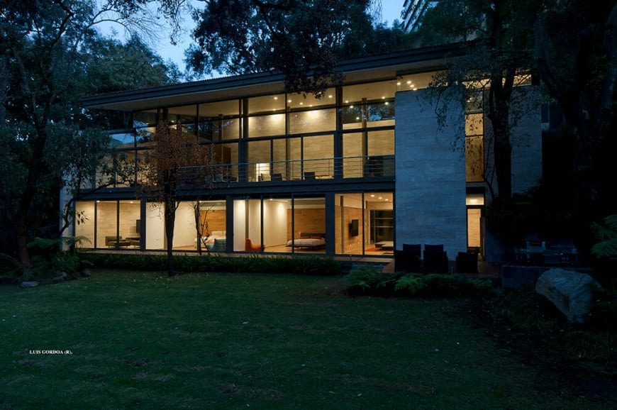 Stunning La Hidalga House by Grupo Arquitectura