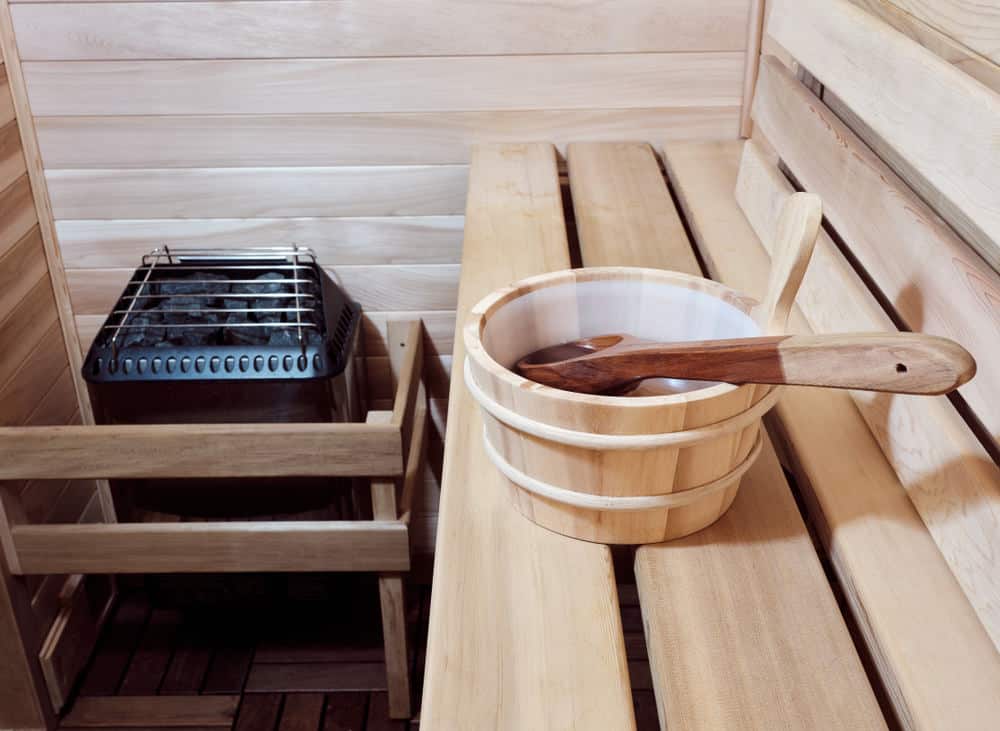 Electric-powered dry heat sauna